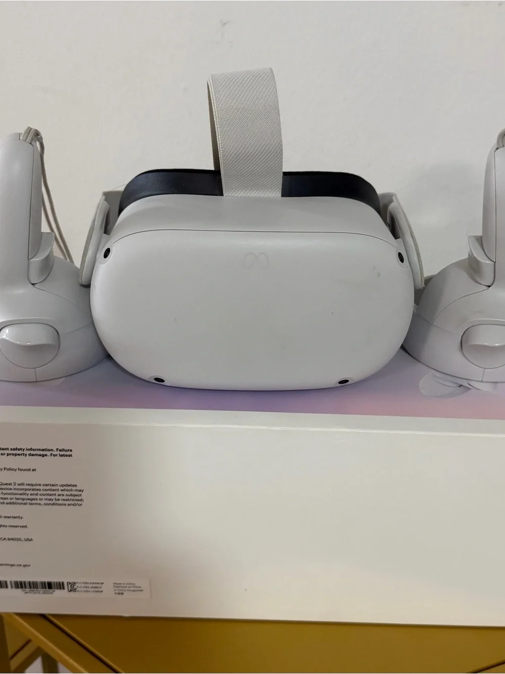 Quest 2 VR Headset - White 128 GB